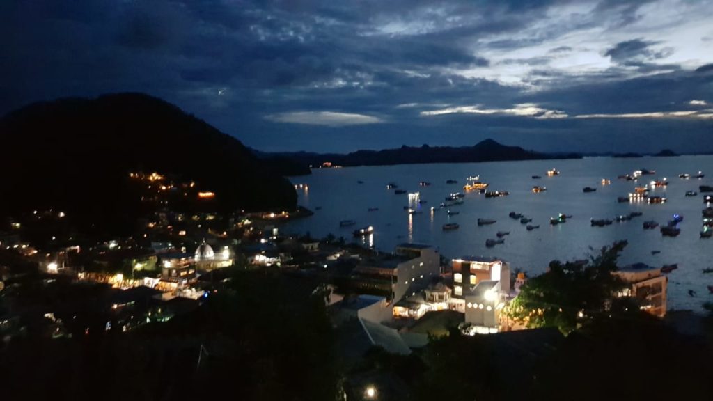 Puncak Waringin Labuan Bajo 4
