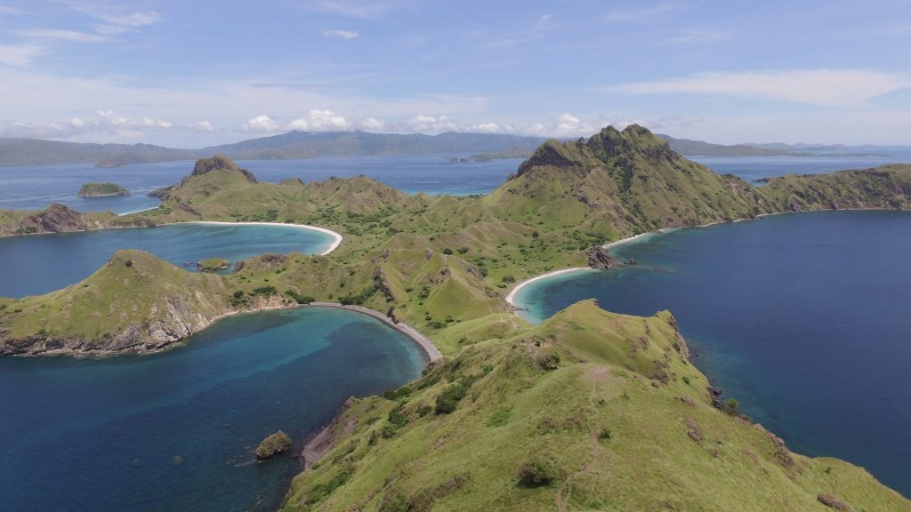 Perusahaan rental mobil di Labuan bajo